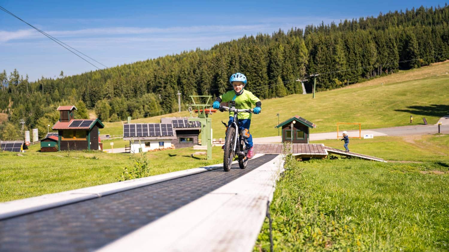 MTB Übungsgelände mit Trails und Zauberteppich